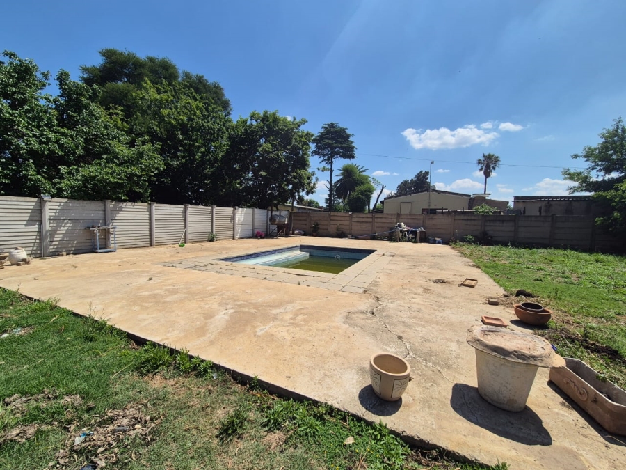 4 Bedroom Property for Sale in Sonland Park Gauteng
