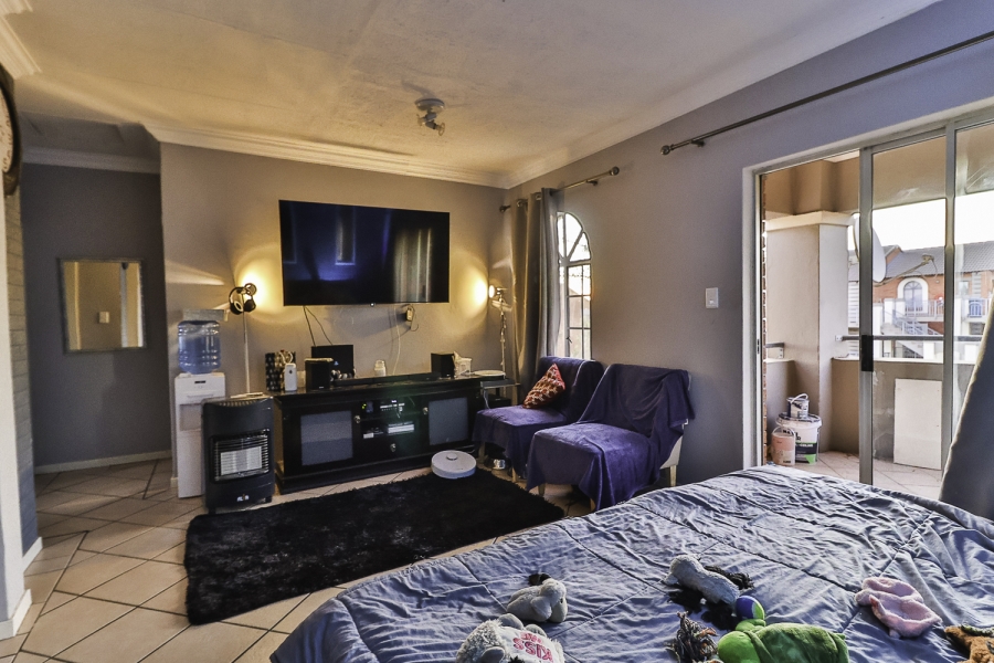 To Let 2 Bedroom Property for Rent in Die Hoewes Gauteng