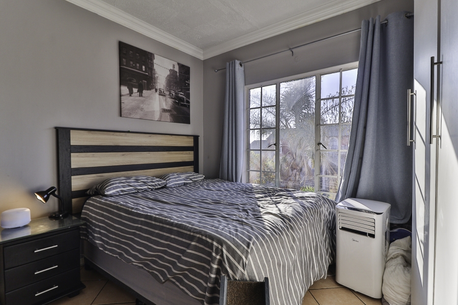 To Let 2 Bedroom Property for Rent in Die Hoewes Gauteng