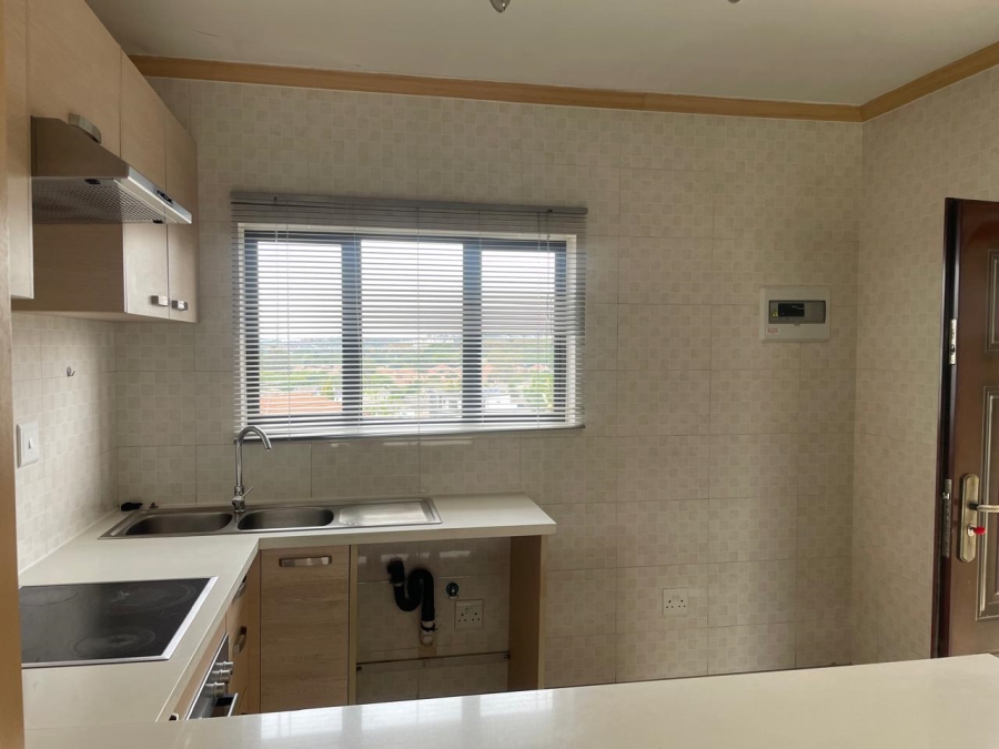 To Let 2 Bedroom Property for Rent in Broadacres Gauteng
