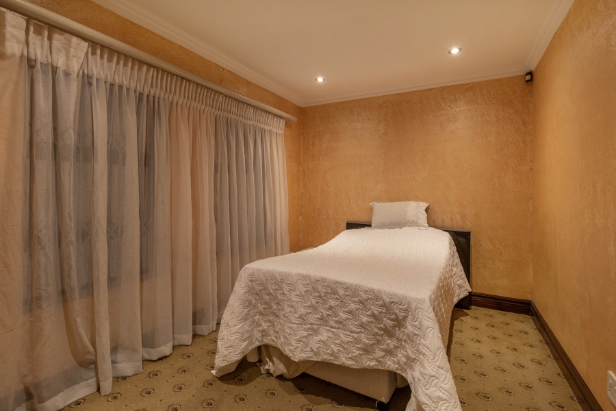 4 Bedroom Property for Sale in Greenstone Hill Gauteng