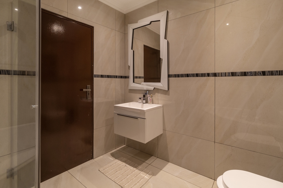 4 Bedroom Property for Sale in Greenstone Hill Gauteng