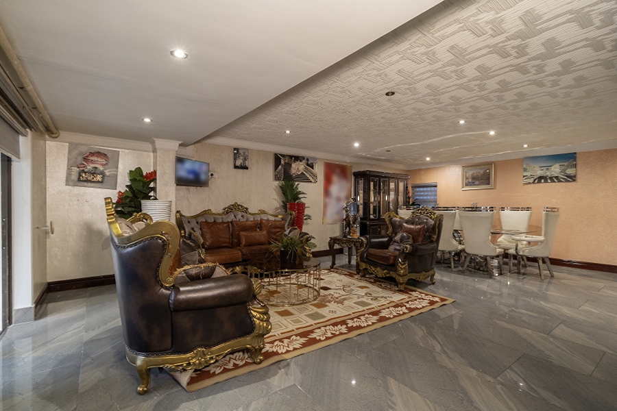 4 Bedroom Property for Sale in Greenstone Hill Gauteng