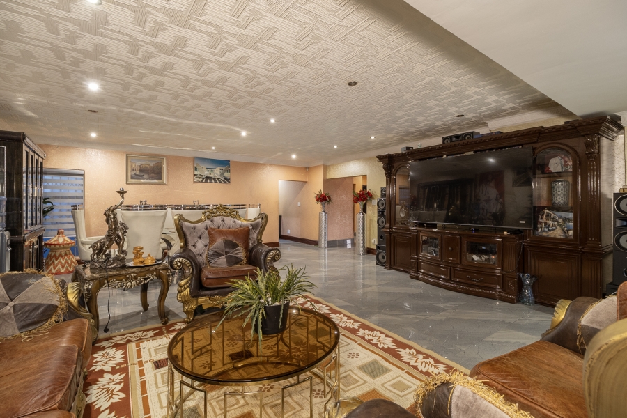 4 Bedroom Property for Sale in Greenstone Hill Gauteng