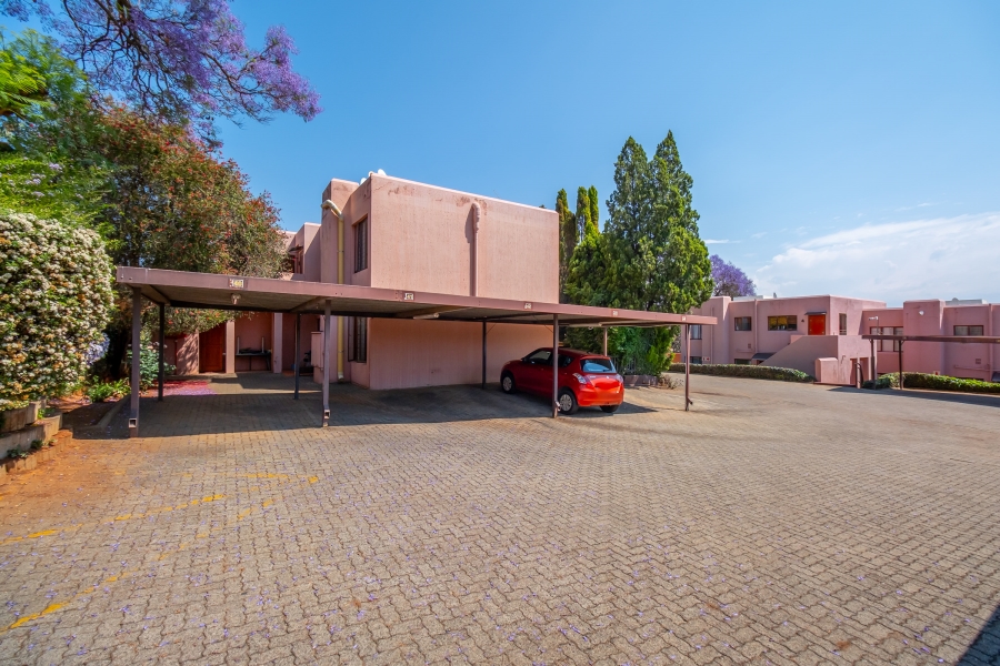 2 Bedroom Property for Sale in Little Falls Gauteng