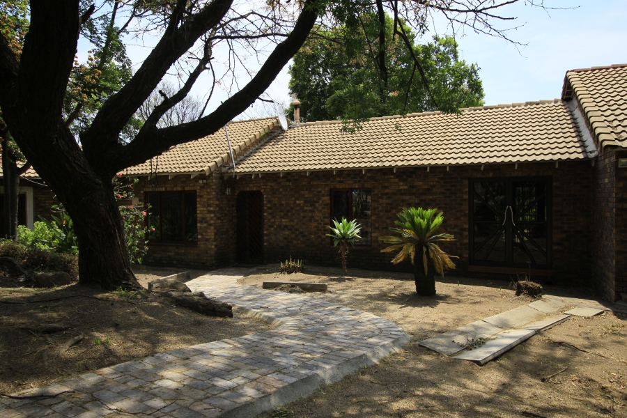 To Let 4 Bedroom Property for Rent in Austinview Gauteng
