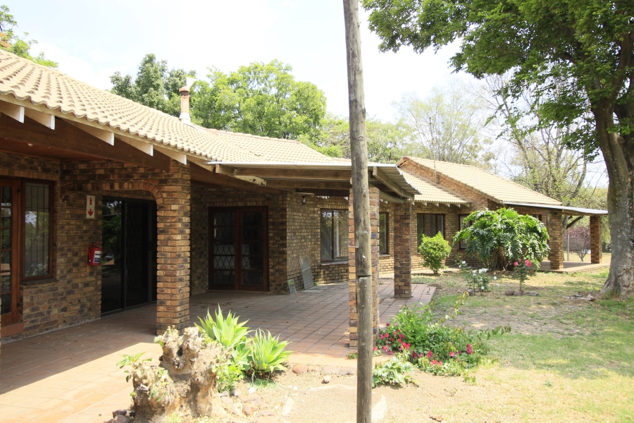To Let 4 Bedroom Property for Rent in Austinview Gauteng