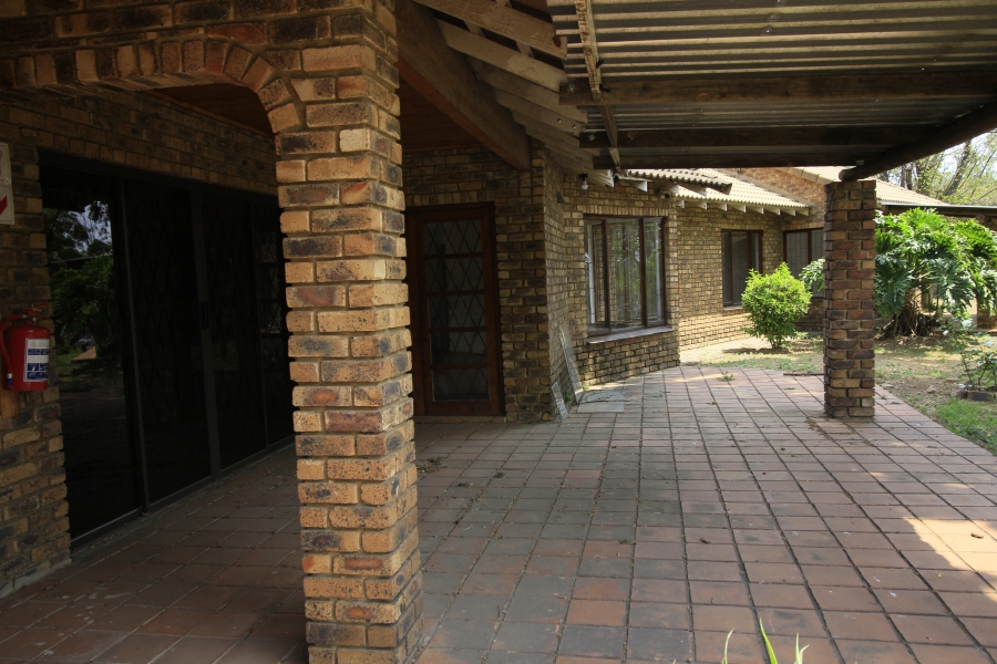 To Let 4 Bedroom Property for Rent in Austinview Gauteng