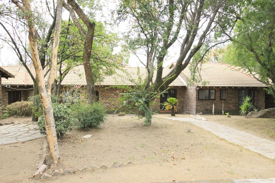 To Let 4 Bedroom Property for Rent in Austinview Gauteng