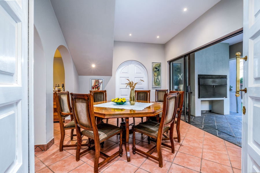 6 Bedroom Property for Sale in Northcliff Gauteng