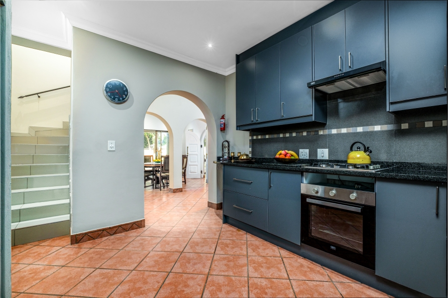 6 Bedroom Property for Sale in Northcliff Gauteng