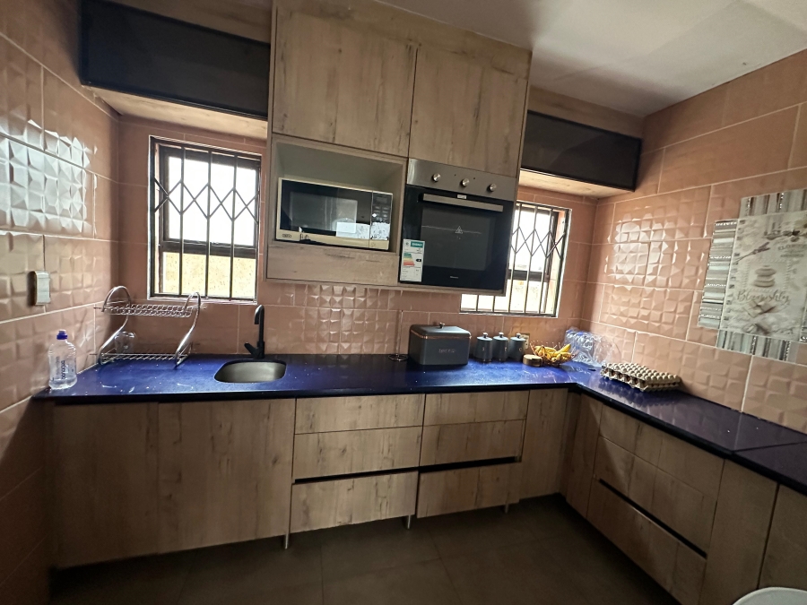 3 Bedroom Property for Sale in Clayville Gauteng
