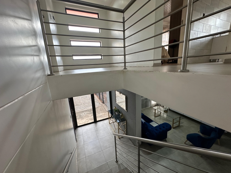 3 Bedroom Property for Sale in Clayville Gauteng