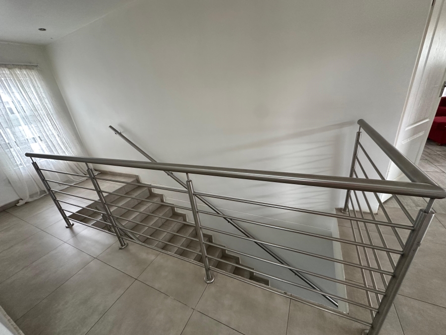 3 Bedroom Property for Sale in Clayville Gauteng