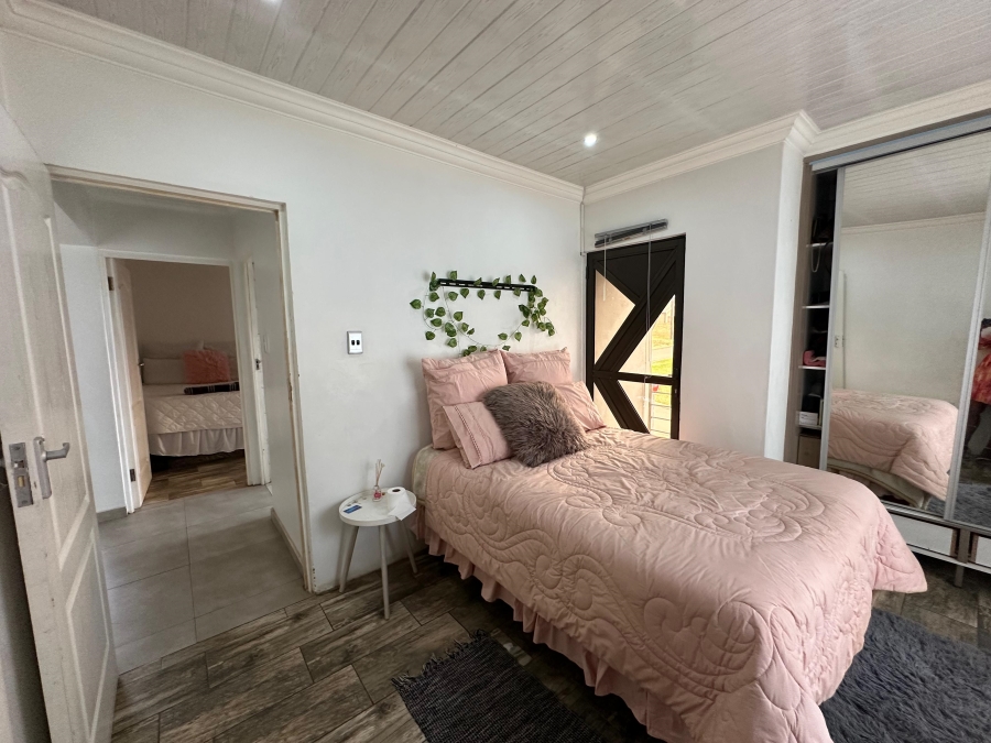 3 Bedroom Property for Sale in Clayville Gauteng