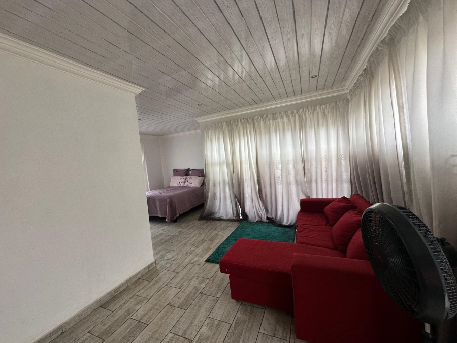 3 Bedroom Property for Sale in Clayville Gauteng