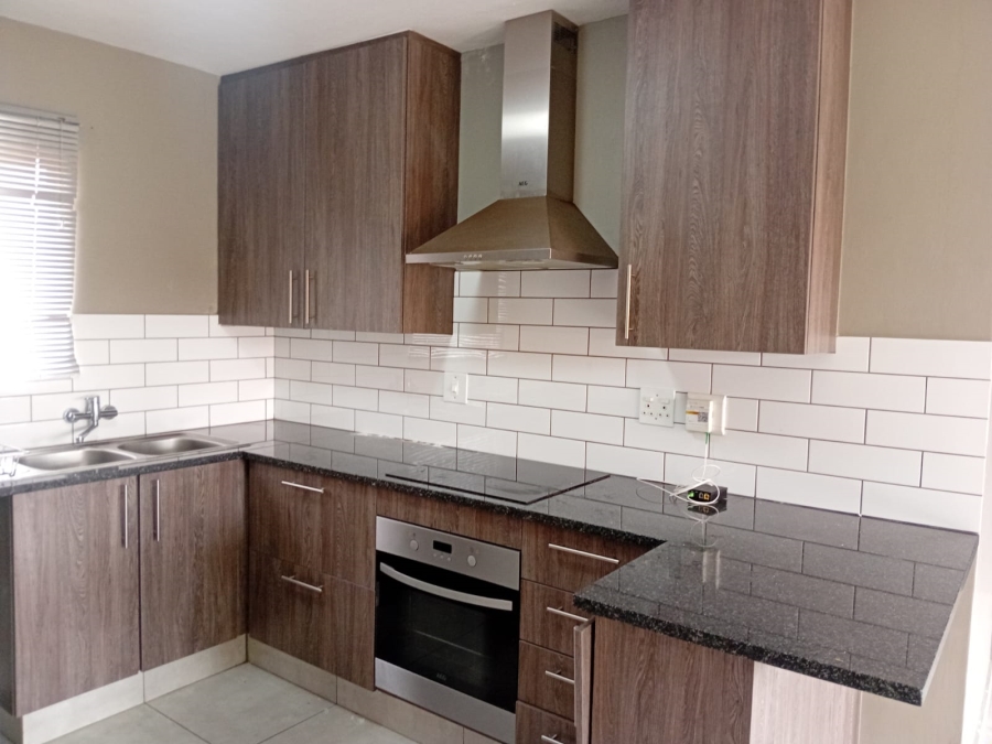 To Let 2 Bedroom Property for Rent in Olympus AH Gauteng