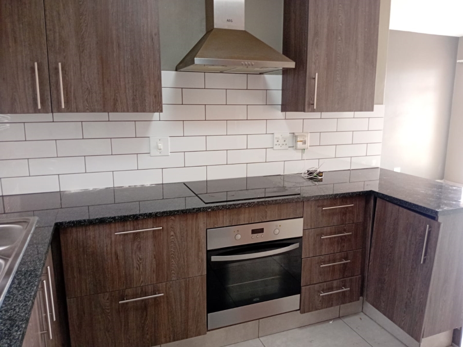 To Let 2 Bedroom Property for Rent in Olympus AH Gauteng