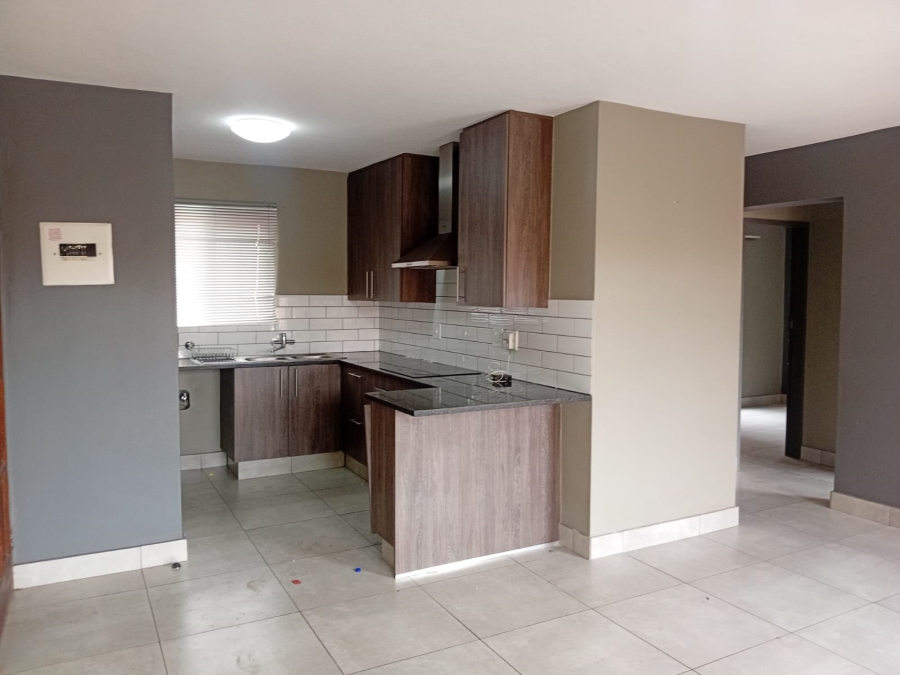 To Let 2 Bedroom Property for Rent in Olympus AH Gauteng