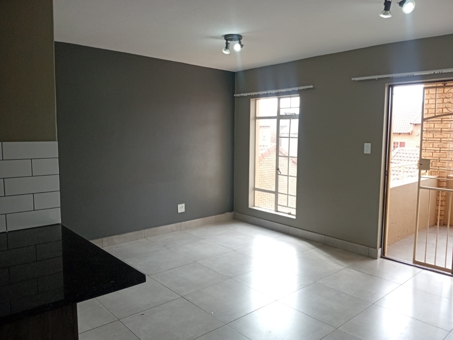 To Let 2 Bedroom Property for Rent in Olympus AH Gauteng