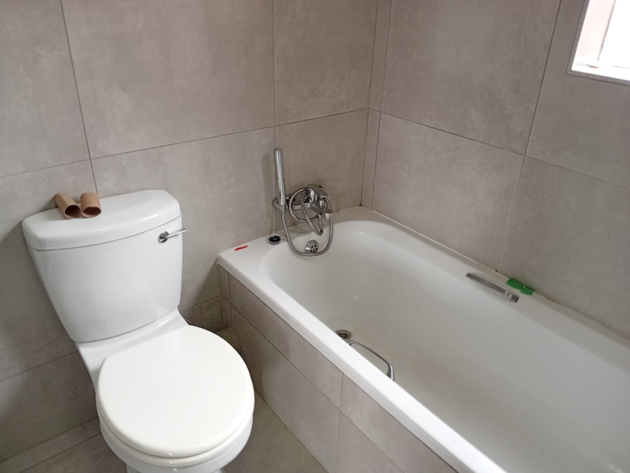 To Let 2 Bedroom Property for Rent in Olympus AH Gauteng