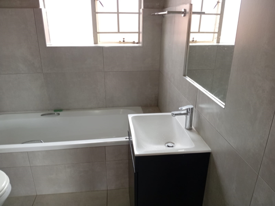To Let 2 Bedroom Property for Rent in Olympus AH Gauteng