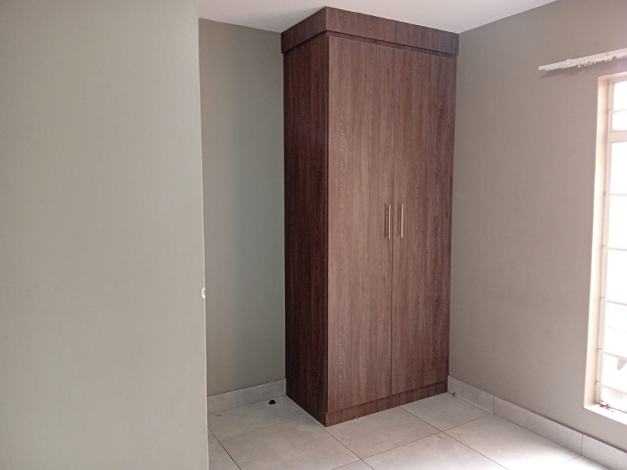 To Let 2 Bedroom Property for Rent in Olympus AH Gauteng