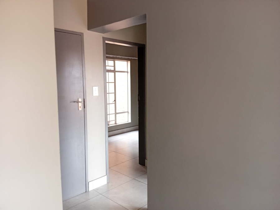 To Let 2 Bedroom Property for Rent in Olympus AH Gauteng