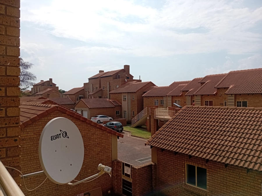 To Let 2 Bedroom Property for Rent in Olympus AH Gauteng
