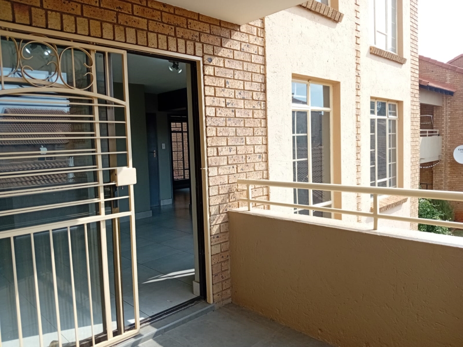To Let 2 Bedroom Property for Rent in Olympus AH Gauteng