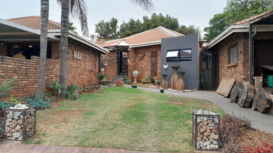 3 Bedroom Property for Sale in Wingate Park Gauteng