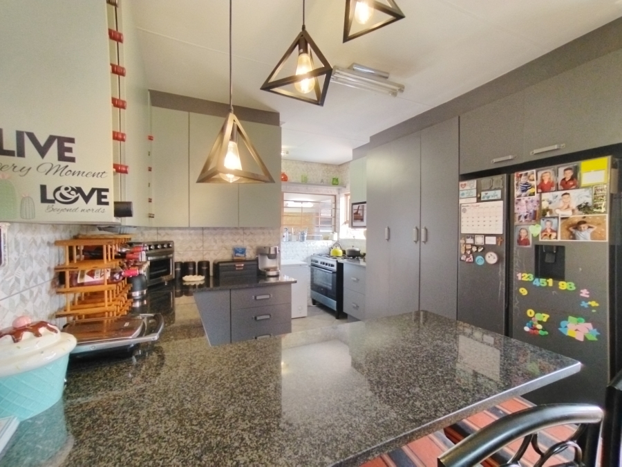 3 Bedroom Property for Sale in Wingate Park Gauteng