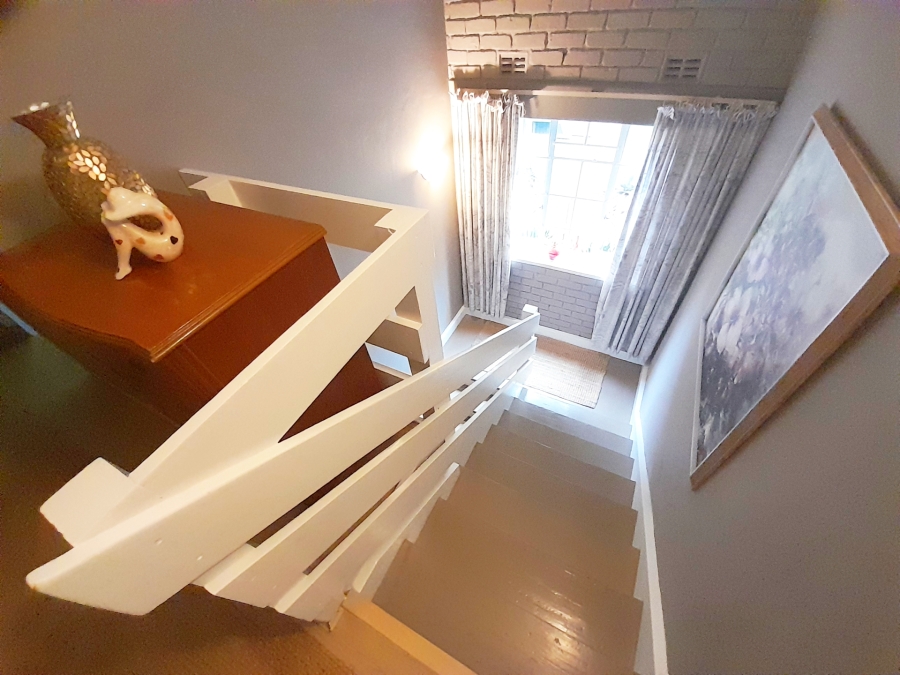 3 Bedroom Property for Sale in Glen Austin Gauteng