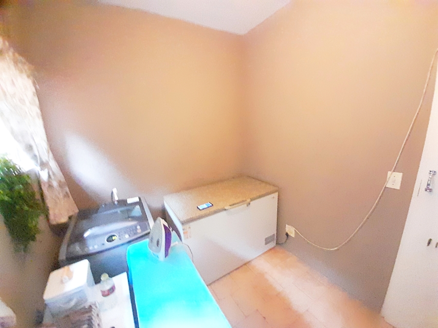 3 Bedroom Property for Sale in Glen Austin Gauteng