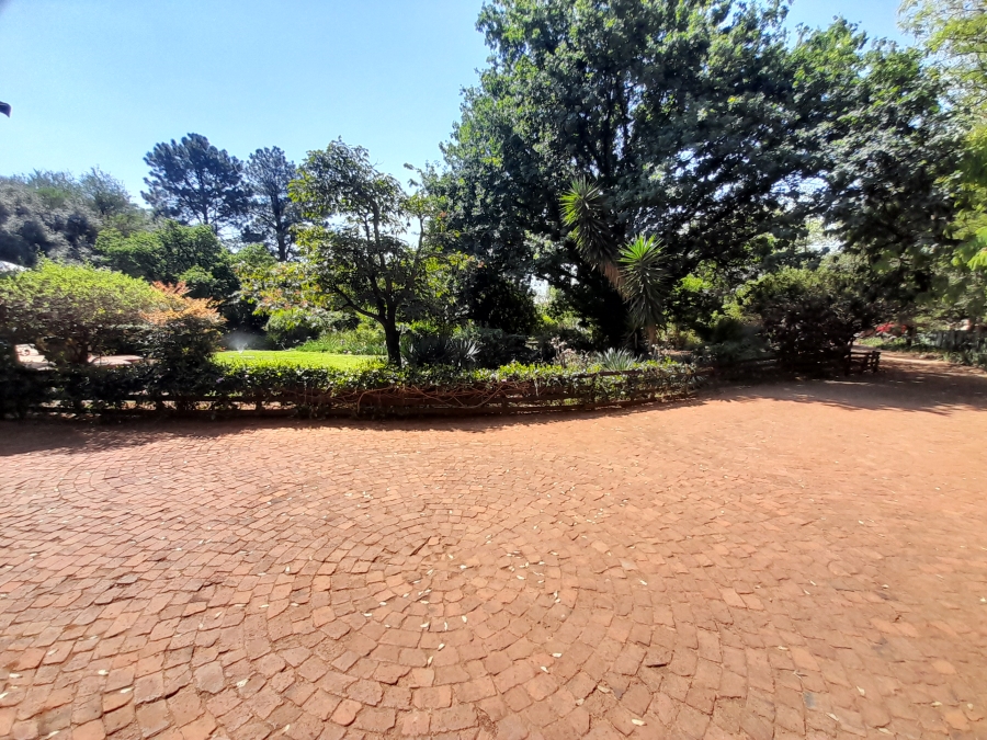 3 Bedroom Property for Sale in Glen Austin Gauteng