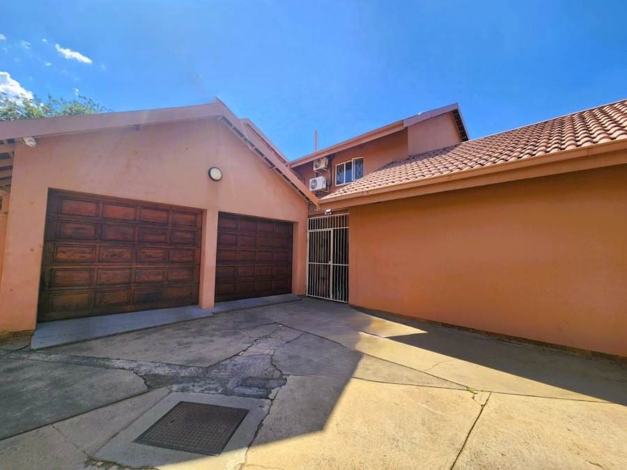3 Bedroom Property for Sale in Three Rivers Gauteng
