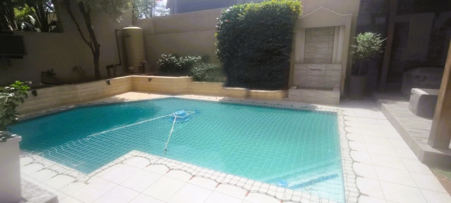 To Let 4 Bedroom Property for Rent in Bedfordview Gauteng