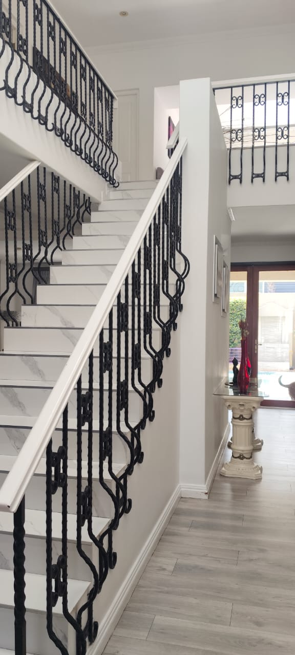 To Let 4 Bedroom Property for Rent in Bedfordview Gauteng