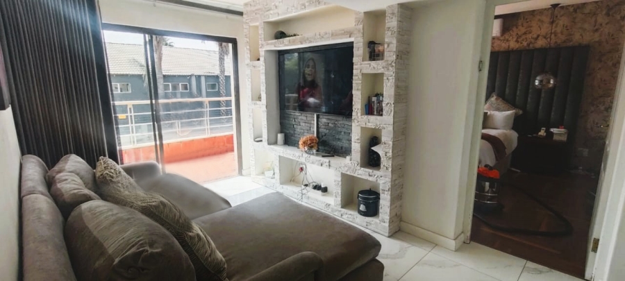 To Let 4 Bedroom Property for Rent in Bedfordview Gauteng