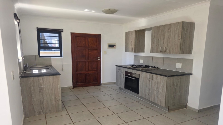 3 Bedroom Property for Sale in Noordwyk Gauteng