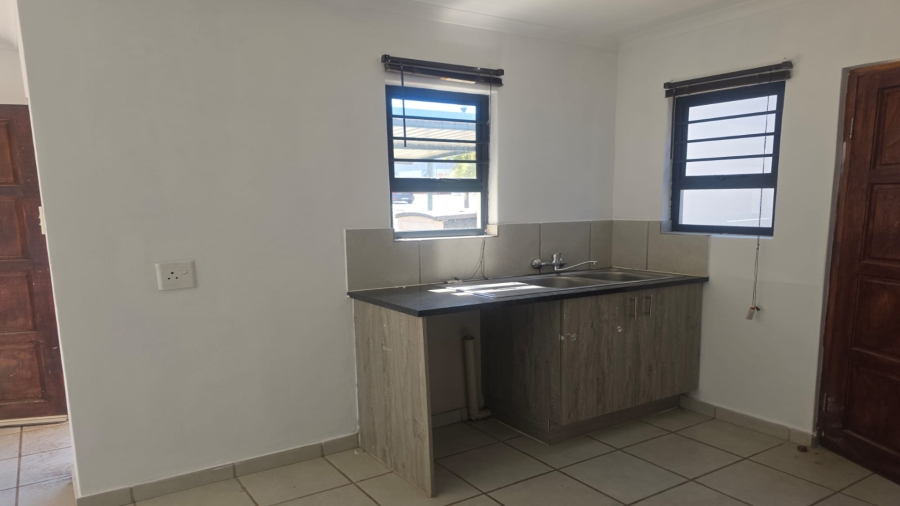 3 Bedroom Property for Sale in Noordwyk Gauteng