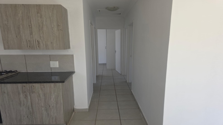 3 Bedroom Property for Sale in Noordwyk Gauteng