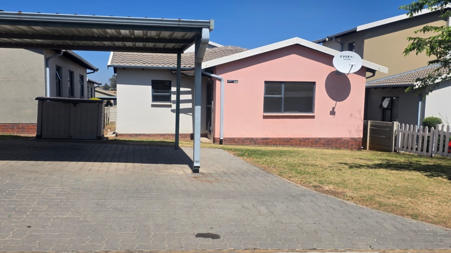 3 Bedroom Property for Sale in Noordwyk Gauteng
