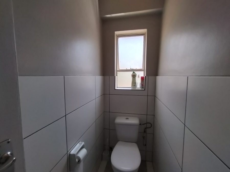3 Bedroom Property for Sale in Discovery Gauteng