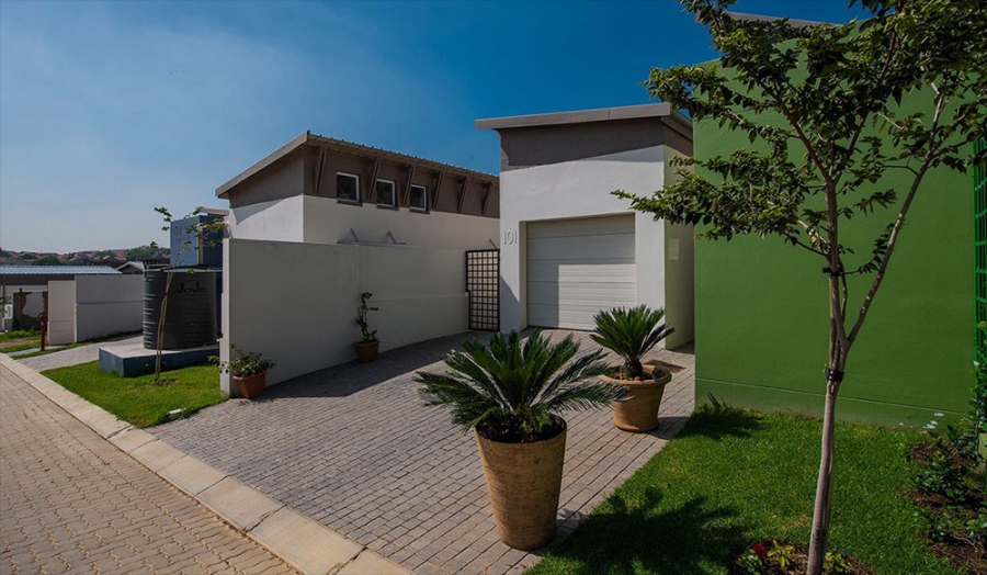 1 Bedroom Property for Sale in Broadacres Gauteng