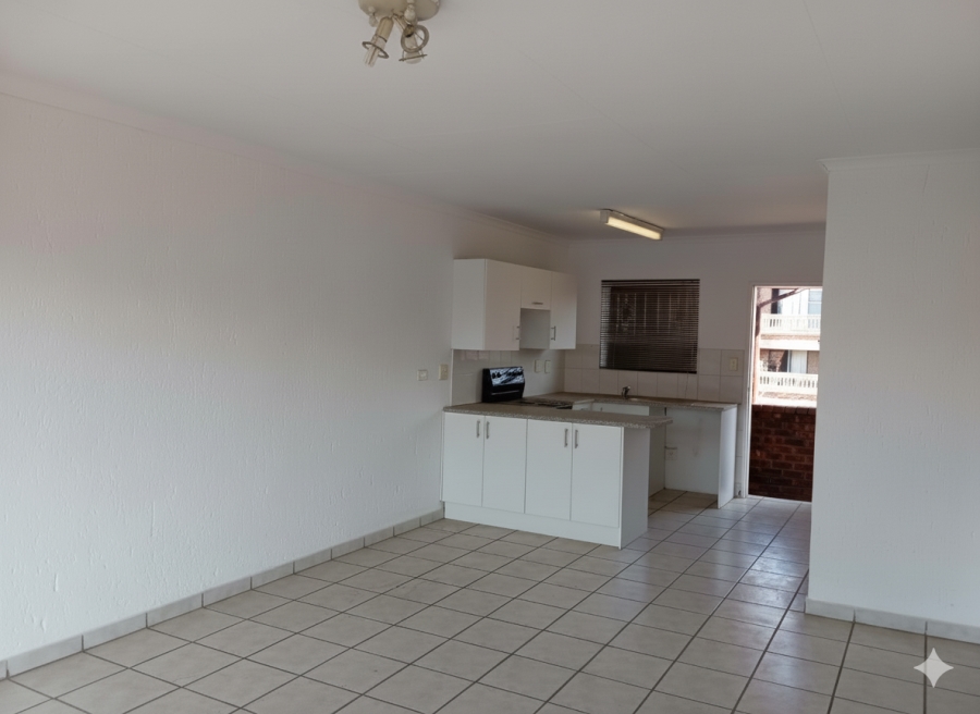 2 Bedroom Property for Sale in Buccleuch Gauteng