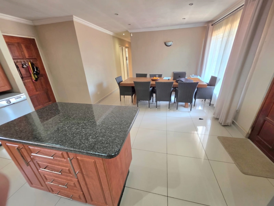 5 Bedroom Property for Sale in Heuweloord Gauteng