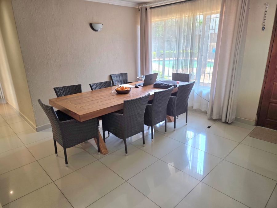5 Bedroom Property for Sale in Heuweloord Gauteng