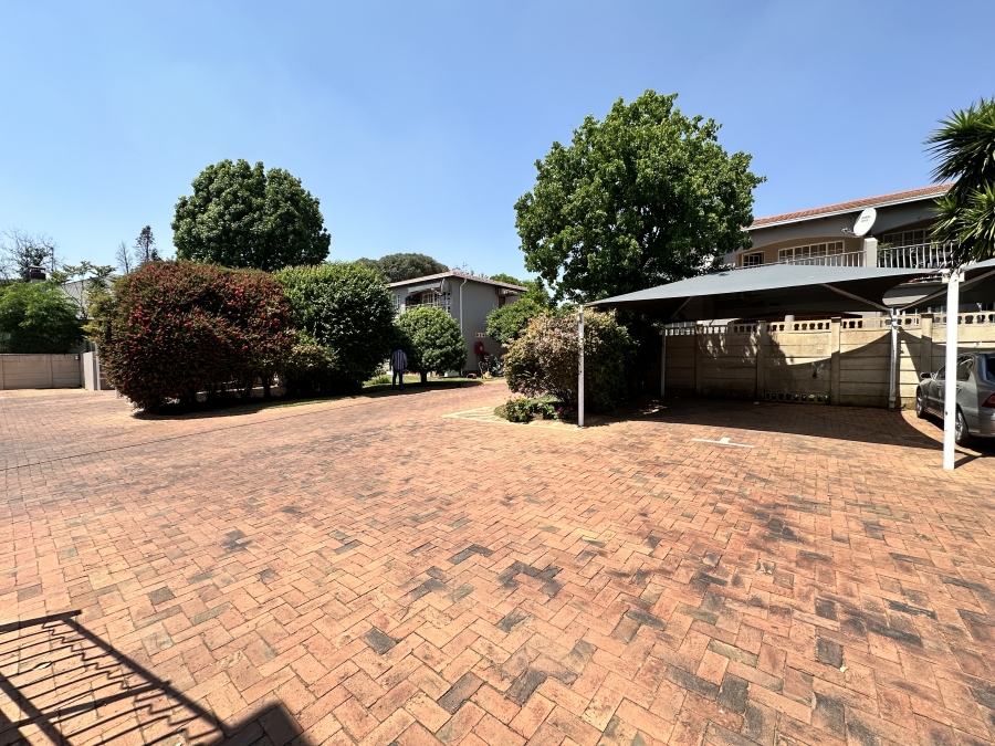 2 Bedroom Property for Sale in Lambton Gauteng