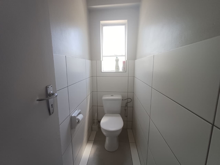 3 Bedroom Property for Sale in Discovery Gauteng